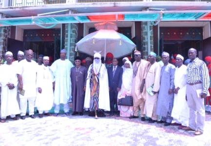 Group photograph with HRH the Emir of Kano Malam Muhammad Sunsui II
